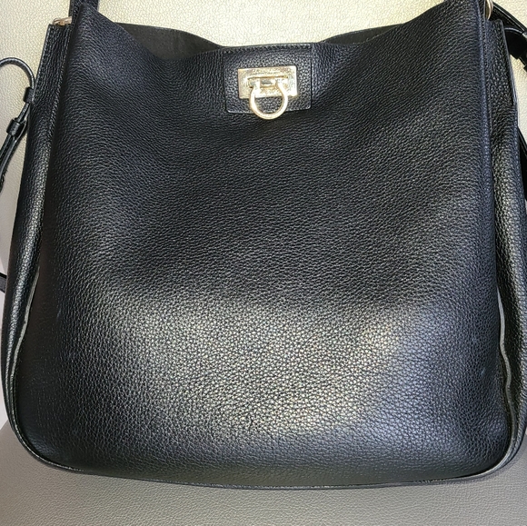 Ferragamo hobo leather bag - Picture 2 of 16
